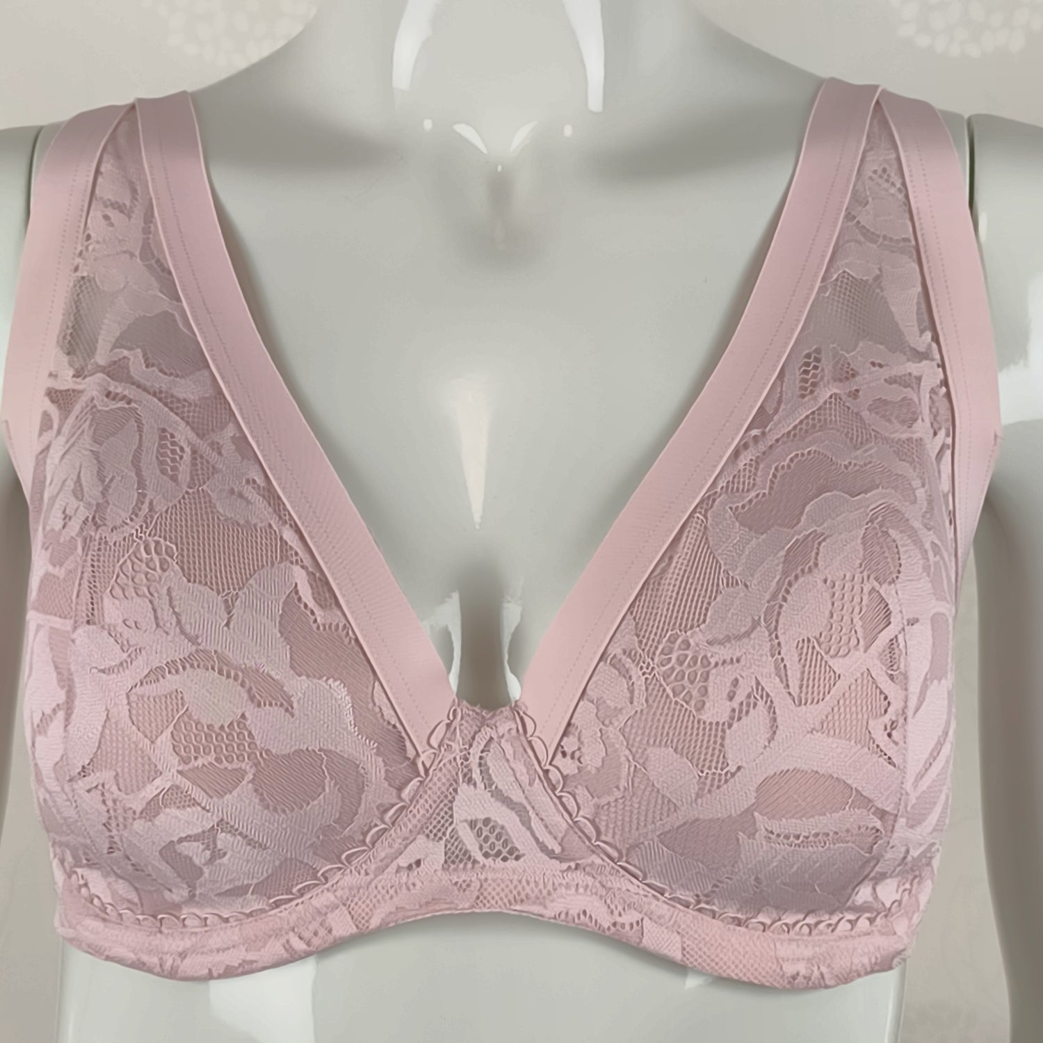 Triumph Illustrated Rose WP liemenėlė .